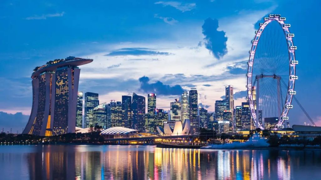 How to Move to Singapore 2022