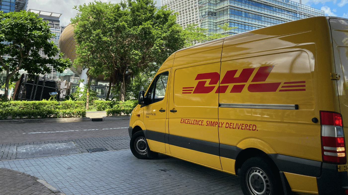 DHL Courier Service with My Baggage